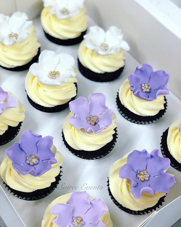 Cupcakes with Hand Made Sugar Flower Soiree